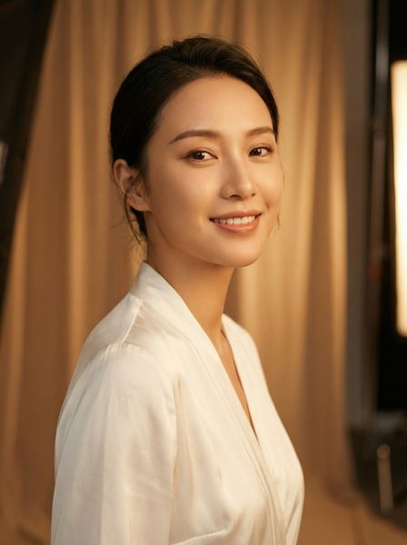 高跟踩踏美图展示-时尚写真视频花絮