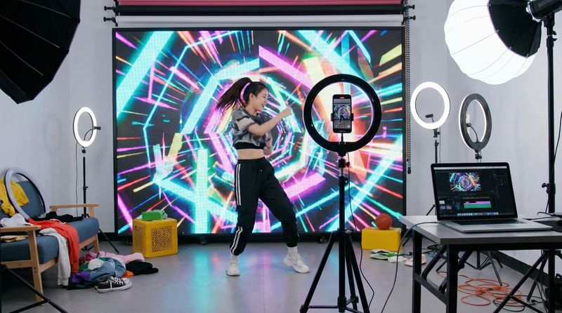 高跟踩踏视频教程-TikTok短视频创作